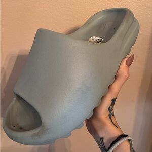 Adidas Yeezy Slides 'Salt'